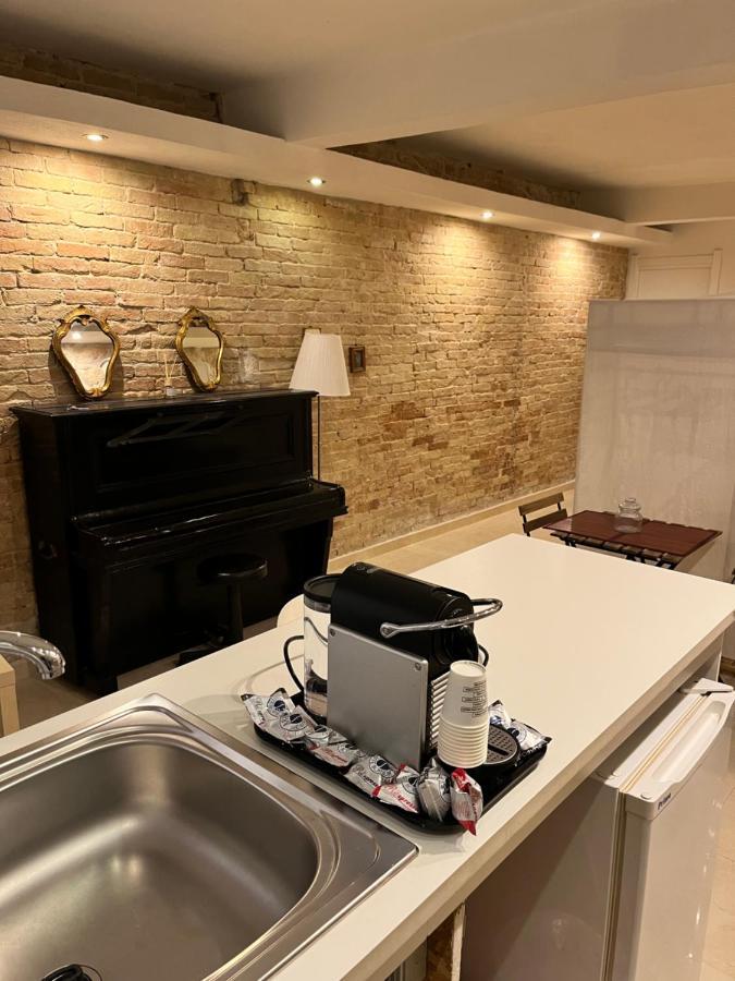 House74 Apartment กาญารี ภายนอก รูปภาพ